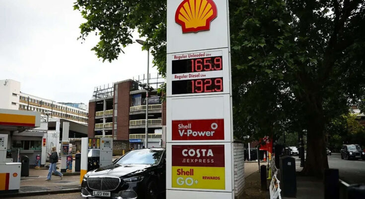 Could Britain run out of fuel? ‘Red zone’ warning raises shortage fears