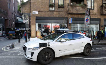 UK city issued with driverless taxi warning - 'serious collisions'