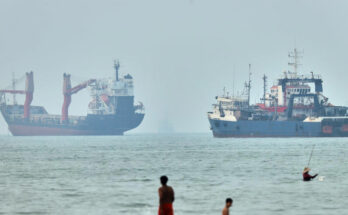 Iran warns oil tankers to use approved Hormuz routes or face 'forceful response'