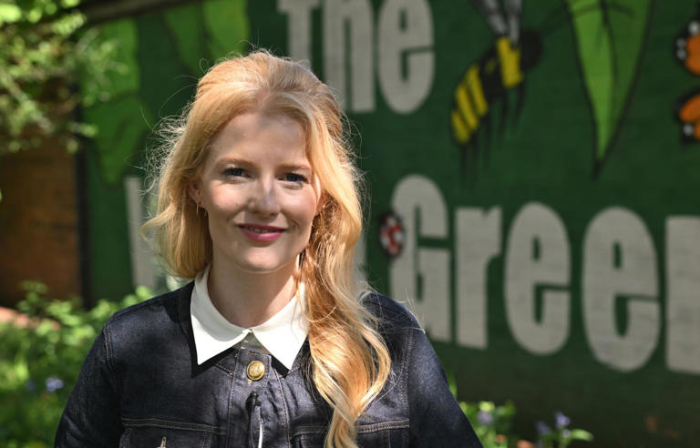 Green MP Hannah Spencer to introduce bill on maximum workplace temperatures
