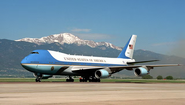 Trump says he will use old Air Force One to travel to UK with new plane going there too