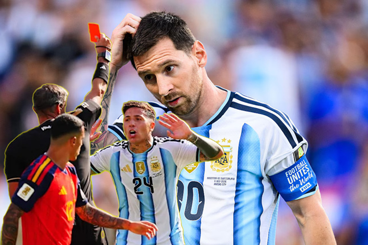 Argentina lose World Cup final to Spain with 10 men in Falklands banner 'karma'