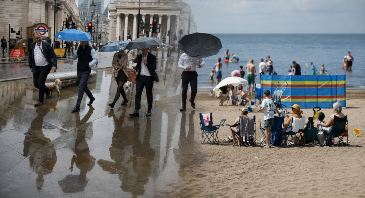 UK weather maps turn deep red for next 31C heatwave as 15 counties climb above 30C